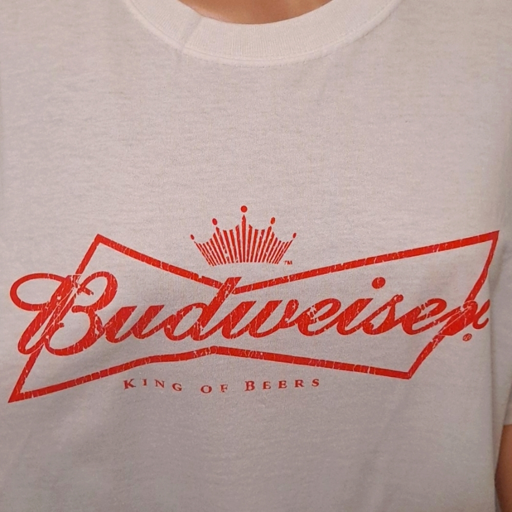 New Vintage Budweiser King of Beers Bowtie Design White and Red Logo T-Shirt